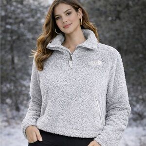 The North Face women’s Sherpa Fleece 1/4 zip  Pullover size Medium